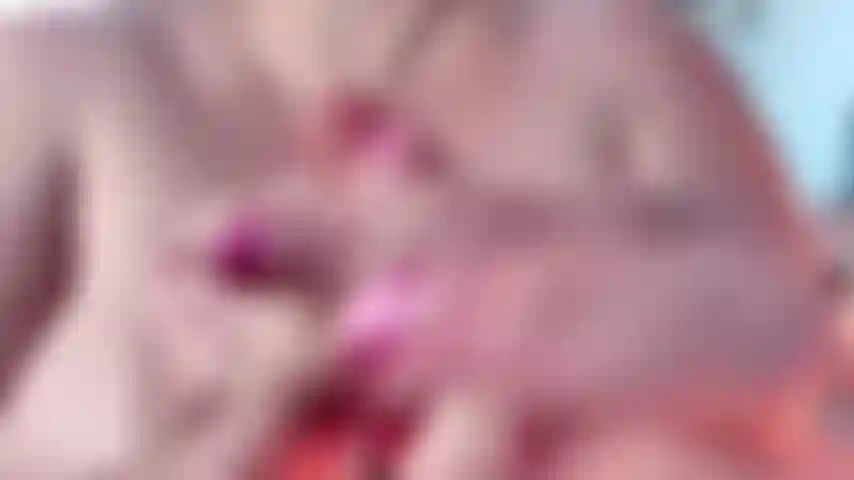 In diesem video spiele ich für eine schlampe mit kleinem schwanz, jede menge sph, bbc-anbetung, cbt-arschlochanbetung, cei und andere rollenspiele. Dieses video ist für unterwürfige schlampen mit kleinem schwanz, die sich gerne ficken und ficken lassen, während sie deine göttin anbeten.