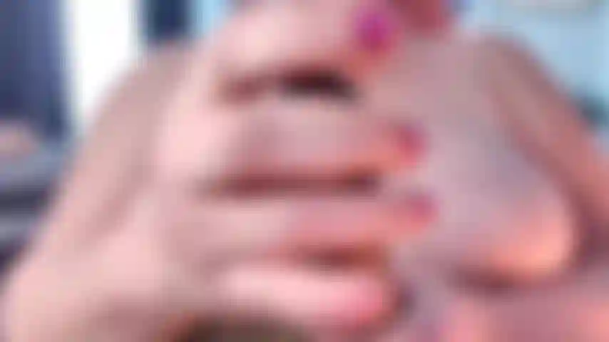 In diesem video spiele ich für eine schlampe mit kleinem schwanz, jede menge sph, bbc-anbetung, cbt-arschlochanbetung, cei und andere rollenspiele. Dieses video ist für unterwürfige schlampen mit kleinem schwanz, die sich gerne ficken und ficken lassen, während sie deine göttin anbeten.