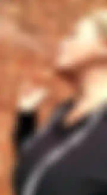 58. Rauchen-fetisch-video heiße milf nahaufnahme beim rauchen ohne nacktheit.