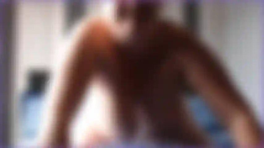 Sieh zu, wie ich meine titten hänge und schüttle, vorderansicht, oben, als würde ich deinen schwanz reite und meine titten schütteln, als würde ich mich ficken. Heißer dirty talk in diesem video für die liebhaber natürlicher titten.