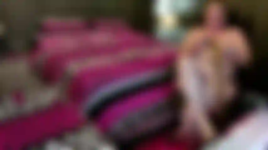 Putting on pantyhose boss rp i make you jerk your dick to me while you watch me put these silky pantyhose on my hot curvy body telling you how to jerk your dick doing joi and making you cum on me let me tease you in my hose