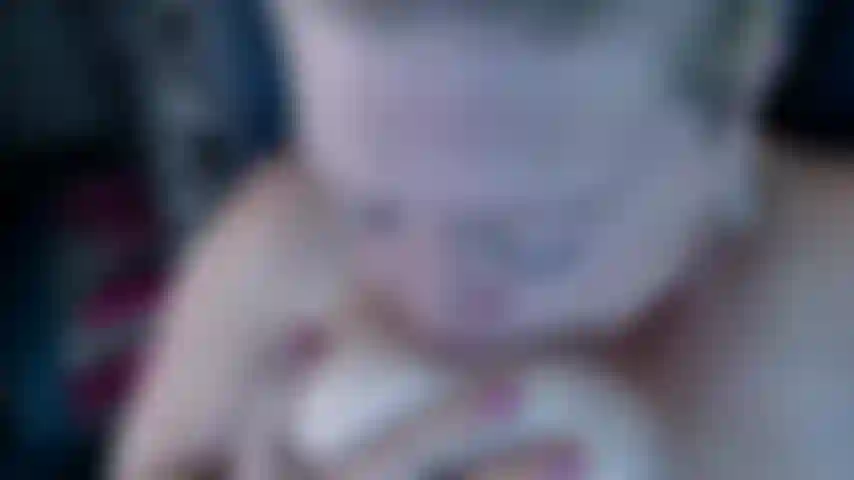 281. Heißes video-teaser von mir, wie ich mit meinen riesigen titten spiele und dich sehen lasse, wie weich sie sind.