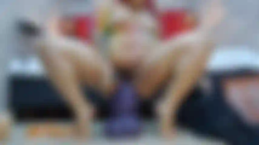 Lila riesiges spielzeug anal !! Super anal !!!!