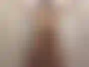 Mein großer, fetter körper wackelt so gut, dass du in einer sekunde hart werden wirst. Lehn dich zurück und reibe deinen schwanz, während ich ihn für dich wackele.