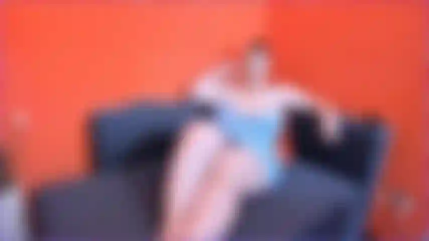 Streichle deinen kleinen schwanz für mich.