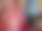 Rauche während einer privatshow meine zigarette. Spiele mit meinen großen natürlichen brüsten und blase rauch/unbearbeitetes video.