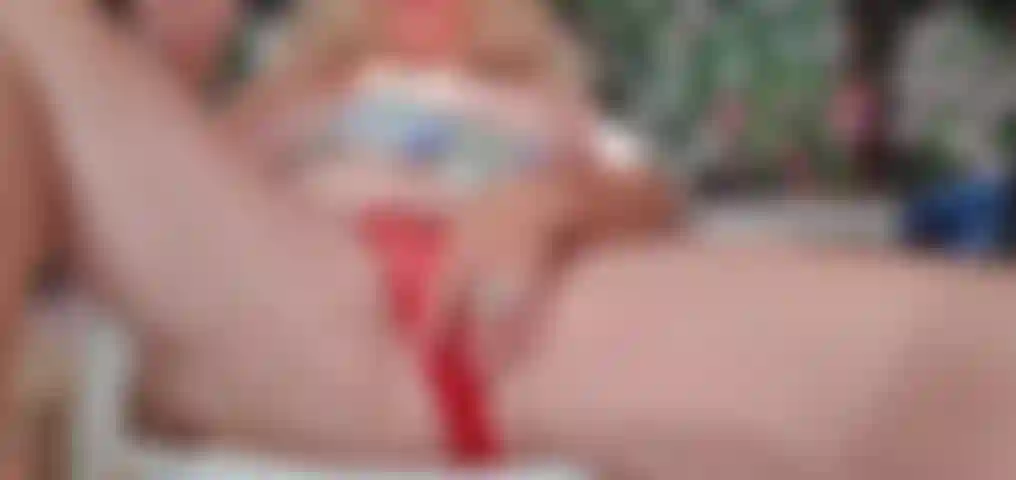 Dieses höschen wurde verkauft! Sieh, wie ich es nass mache!