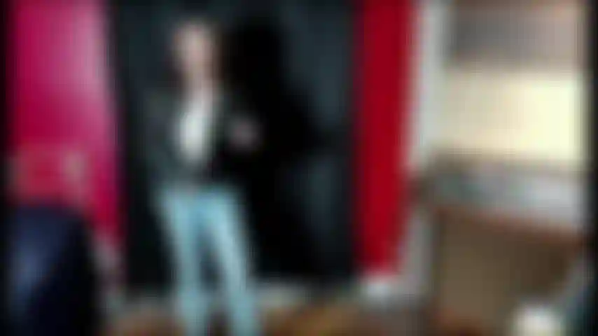 Du kleiner perversling! Also willst du dir anhören, was ich in meinem unterwürfigen tagebuch schreibe? Da hast du vollkommen recht, zumal die heutige sitzung besonders intensiv ist! Mehrere entdeckungen für mich, neue empfindungen.