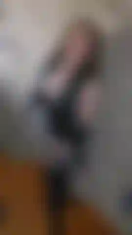 Du wirst mir mit jedem fingerschnippen gehorchen müssen.