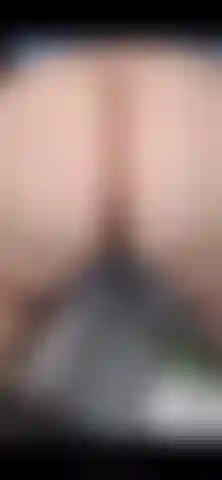 Deren stoß aus meiner muschi hinten in einem lieferwagen kommt.