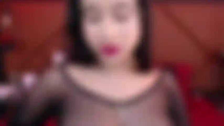 Ich berühre meinen ganzen körper mit meinem lieblingsdildo und stelle mir vor, es sei dein penis, und ich masturbiere so, wie ich möchte, dass du mich fickst.