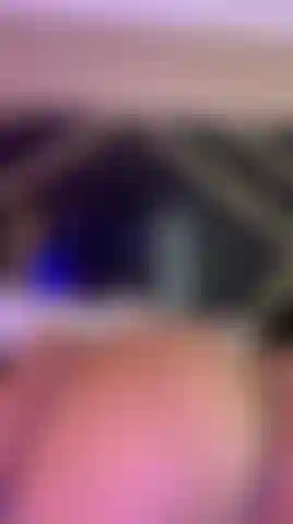 I love playing with my tight pussy😈