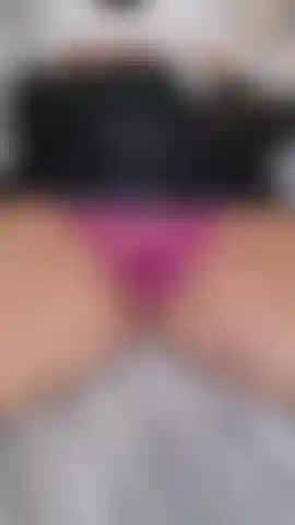 Zwischen den schenkeln.