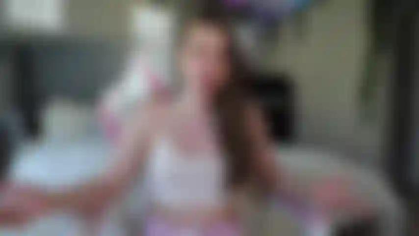 Eine heiratswütige schlampe.