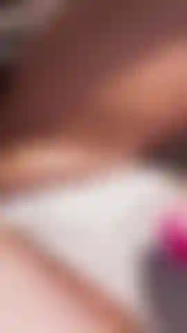 Ganz nah dran und abspritzend.