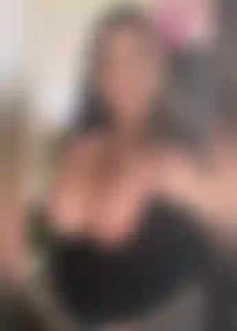 Schlampiger, würgender gesichtsfick mit meiner fickmaschine!