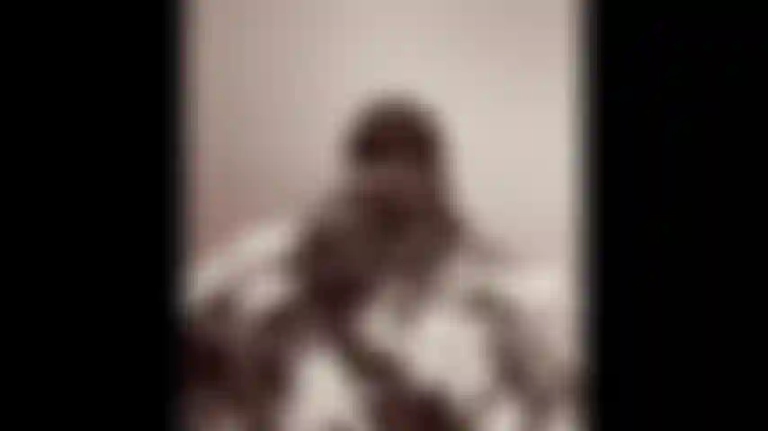 Die deinen verstand beansprucht: der gedankengebundene teaser.