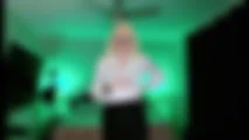 Sekretärin, striptease, blowjob, reiten, reverseride, countdown.