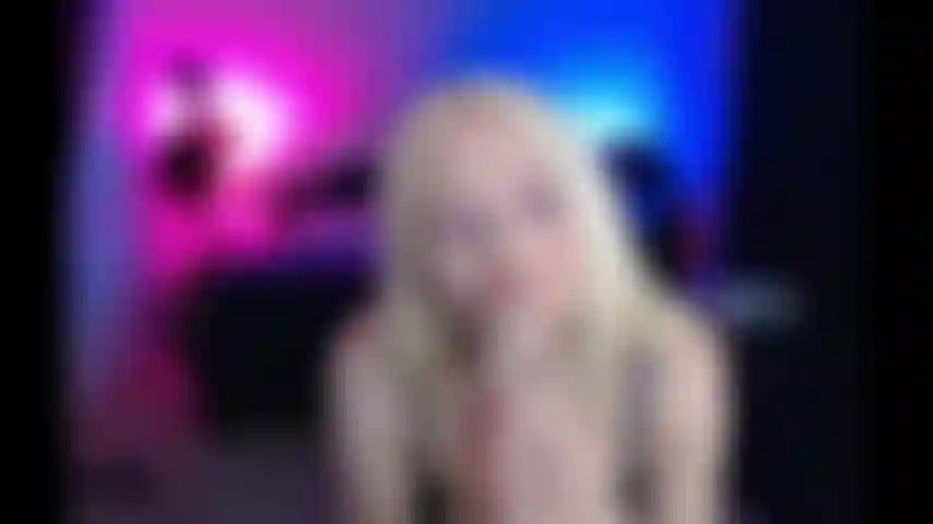 Goldshow mit reiten, abspritzen und anal.