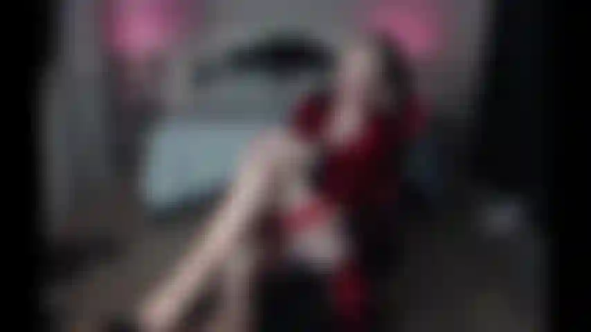 Alexa hypnotisiert und fickt dich mit strap-on.