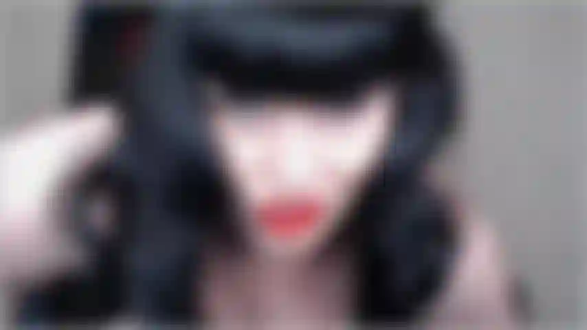 Miss deviants arsch ist dein gott.