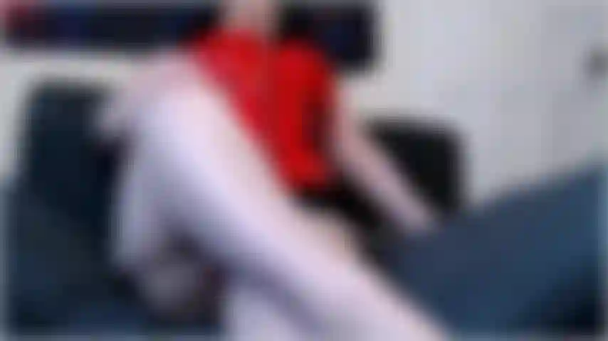 Wichser für miss deviant's nylons.