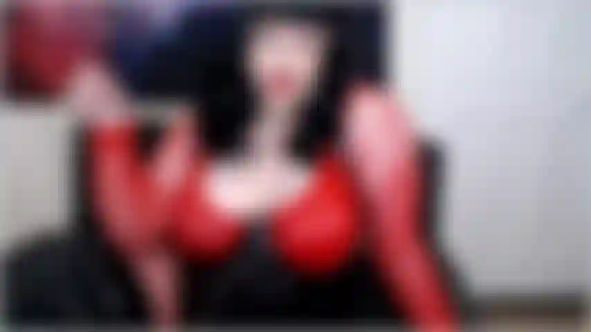 Miss deviant weiß, wie empfindlich dein schwanz ist. Es ist besonders empfindlich, wenn es in keuschheit war. Mit dieser besonderen wichsherausforderung will sie diese sensibilität nun auf die probe stellen!