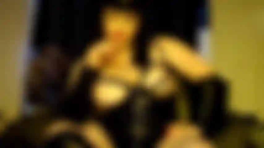 Ich habe deinen keuschheitsschlüssel verkauft.