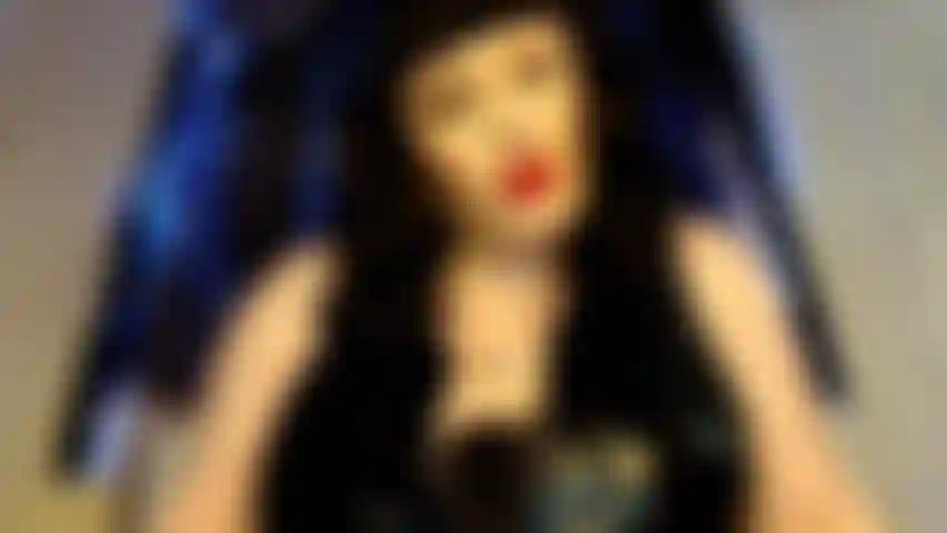 Eine jungfräuliche sklavin fürs leben.