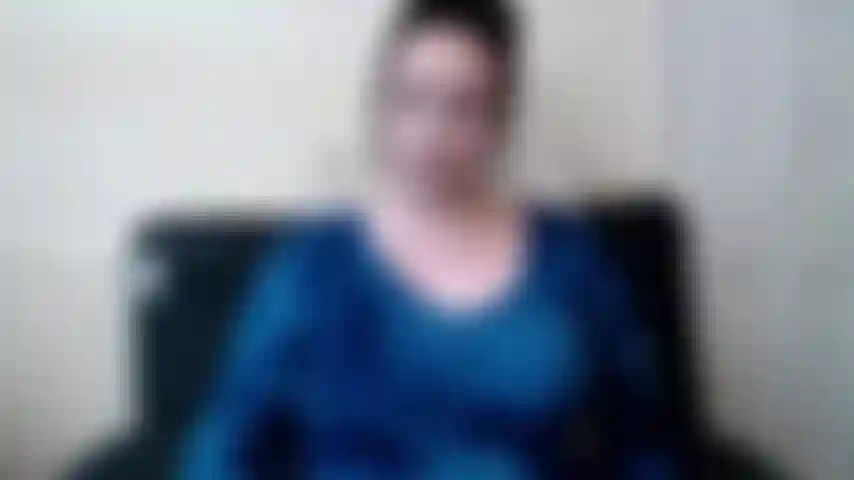 Verzweifelte zeiten erfordern verzweifelte maßnahmen. Schütze dich und andere um dich herum. Deinen schwanz einzusperren ist nicht optional!