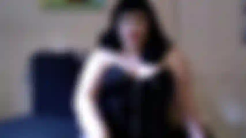 Dieses weihnachten schenke ich dir keuschheit zu weihnachten! Das stimmt! Kein cumming für dich. Kein wichsen, kein streicheln, kein ficken und absolut kein sperma!