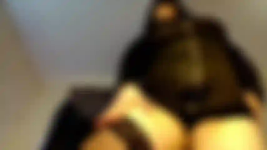 Upskirt pervers bestraft.