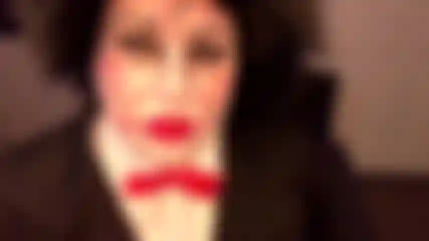 Sexy puzzle will ein spiel spielen.