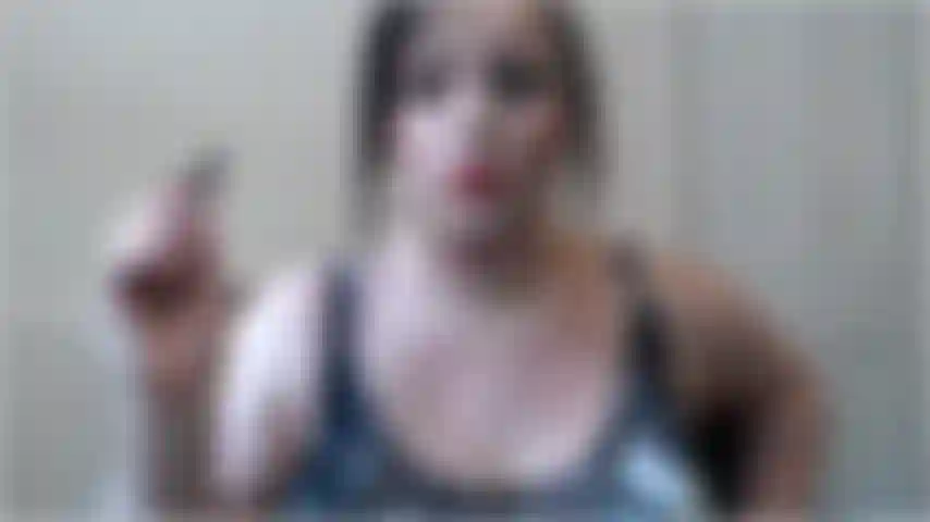 Streiche zu deinen affirmationen - du verehrst mich. Du willst zu mir gehören. Du willst jeden tag von mir kontrolliert werden. Jedes mal, wenn du an mich denkst, wird dein schwanz hart.