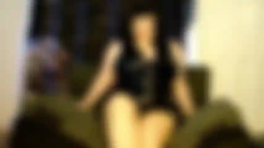 Leide, kleine schlampe.