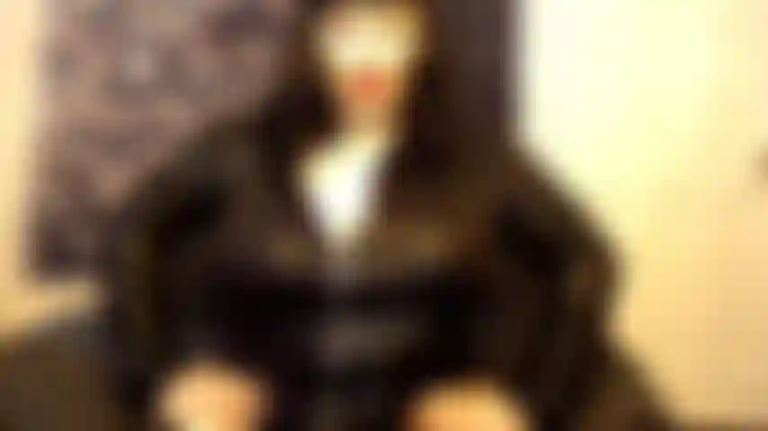 Spritz schnell auf meine titten.