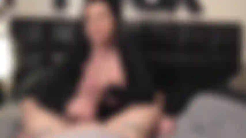 Die einen echten schwanz zum streicheln benutzt, ich gebe dir die heißesten wichsanleitungen mit einem sperma-countdown am ende, um diese eier für mich zu entleeren.