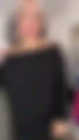 Komme vom college nach hause und werde von meiner milf-cougar-freundin verführt.