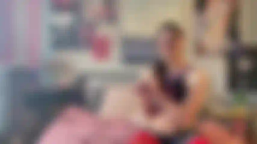 Deine freundin gibt dir sehr detaillierte joi/cei.