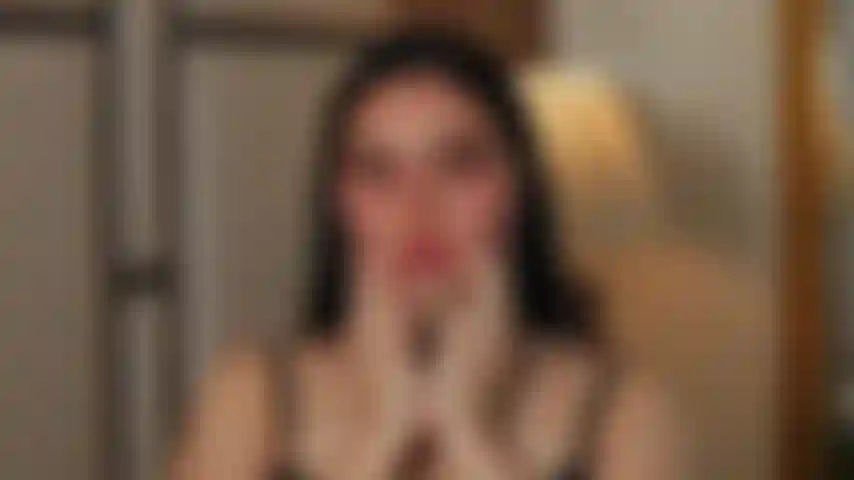 A naughty, hot body longing to feel your hands.