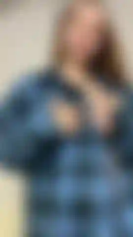 Did you think my small body could get this big? Pregnancy content now available!