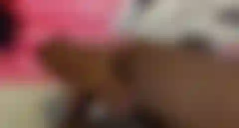 Toris glitzernder analplug.