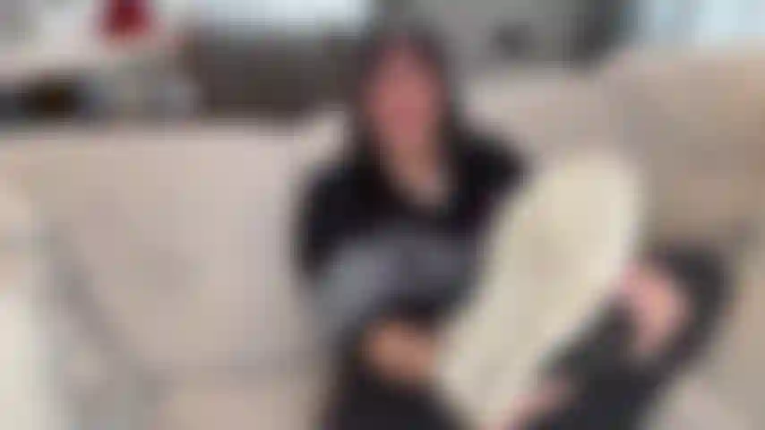 Schluck mein sperma und bete meine füße an!