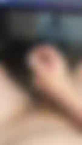 Masturbiere in der pov und komme dick ab!