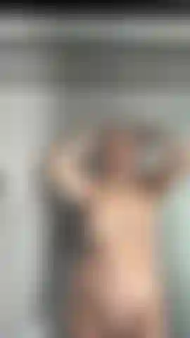 Come and join me in the shower, xoxo