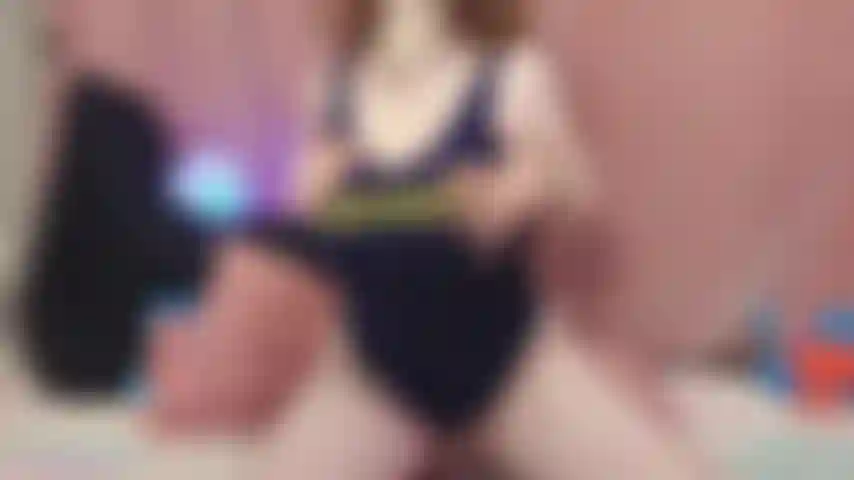 Bodysuit-striptease + twerking.