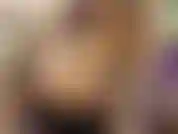 Hd süßes gamer-girl mit dildo und sperma.