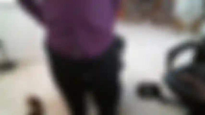 Domination-webcam-rollenspielsitzung. Ich brauche einen gürtel, um mir pornos auf meinem computer anzuschauen.