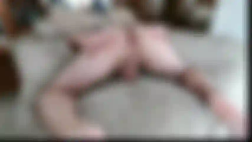 4 K 2 min. Video. Extreme nahaufnahme des arsches in der luft, die arschbacken gespreizt.