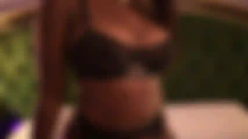 Sexy latina...